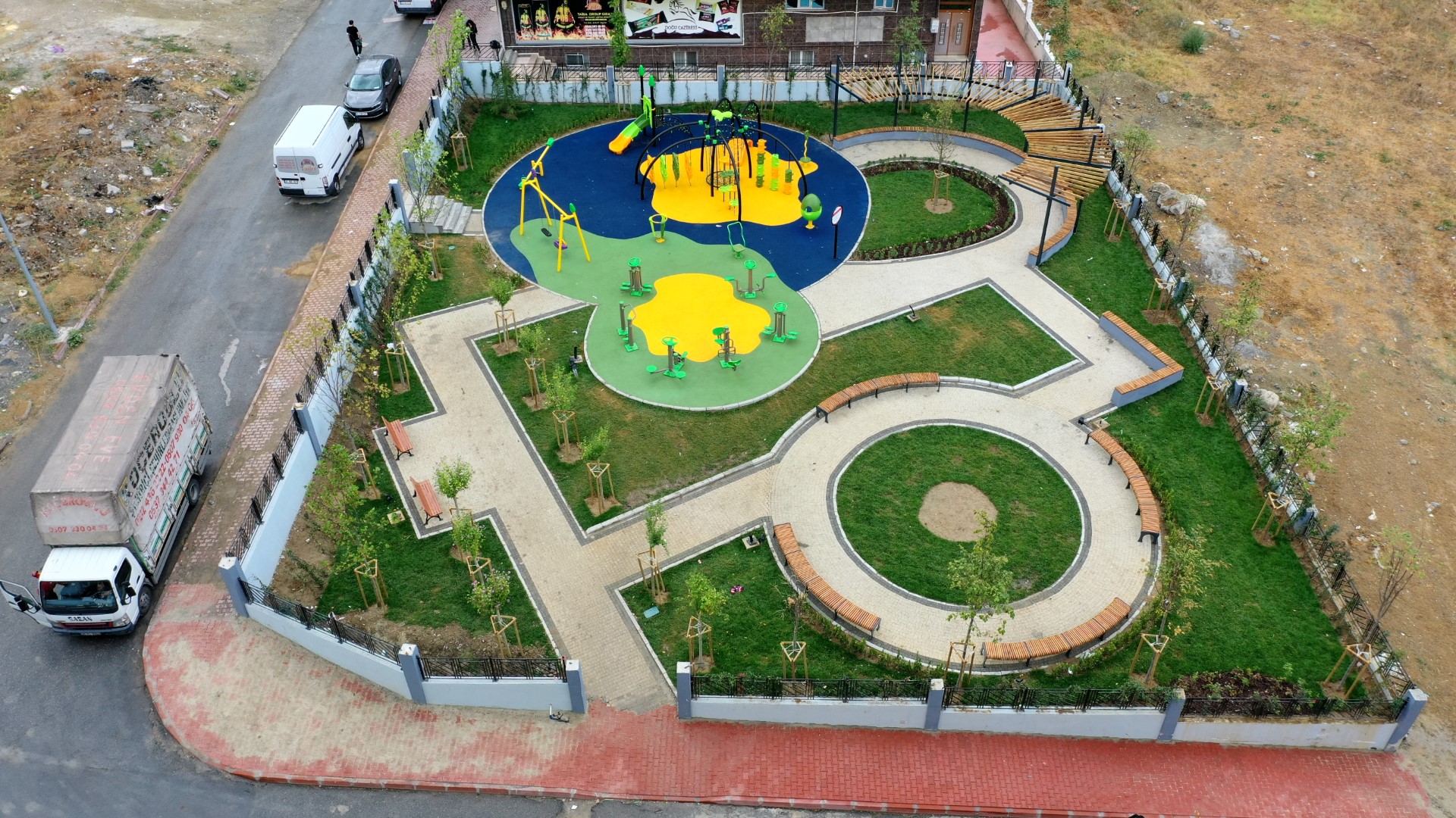 1062. SOKAK PARKI
