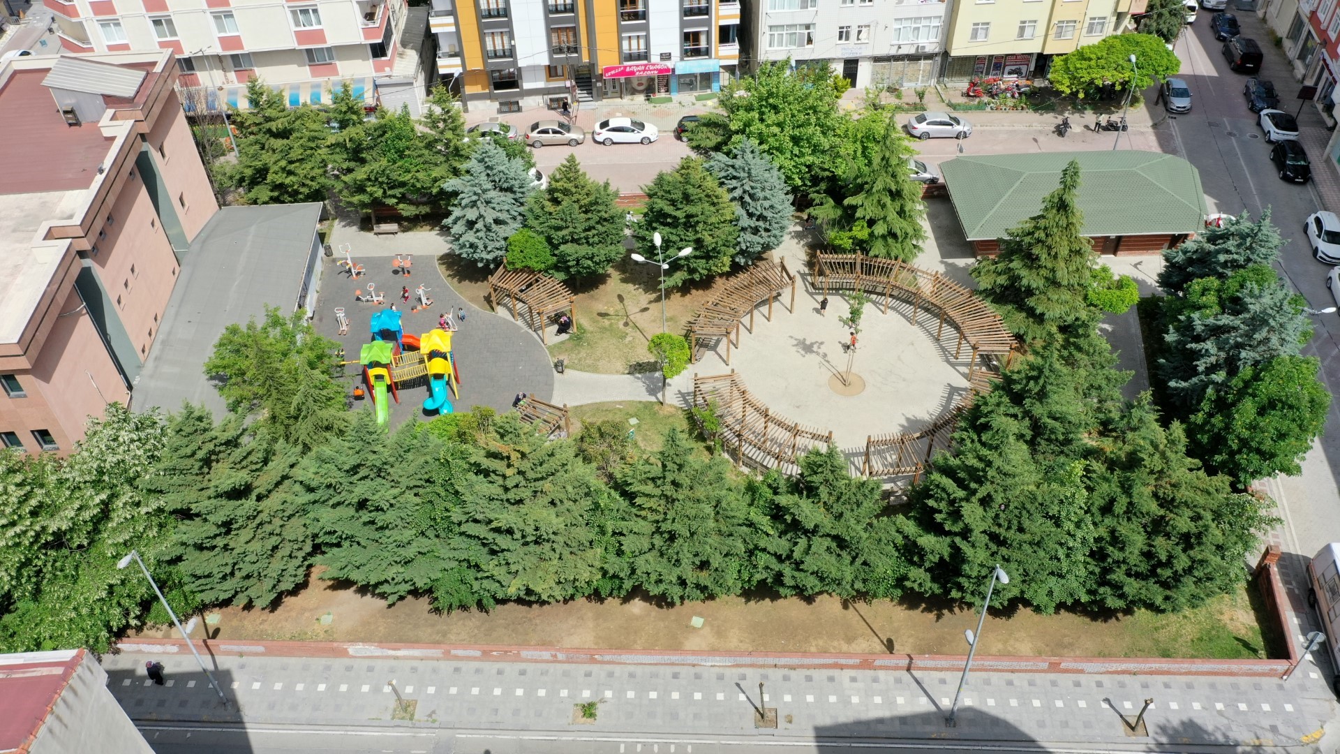 GÖKNAR PARKI