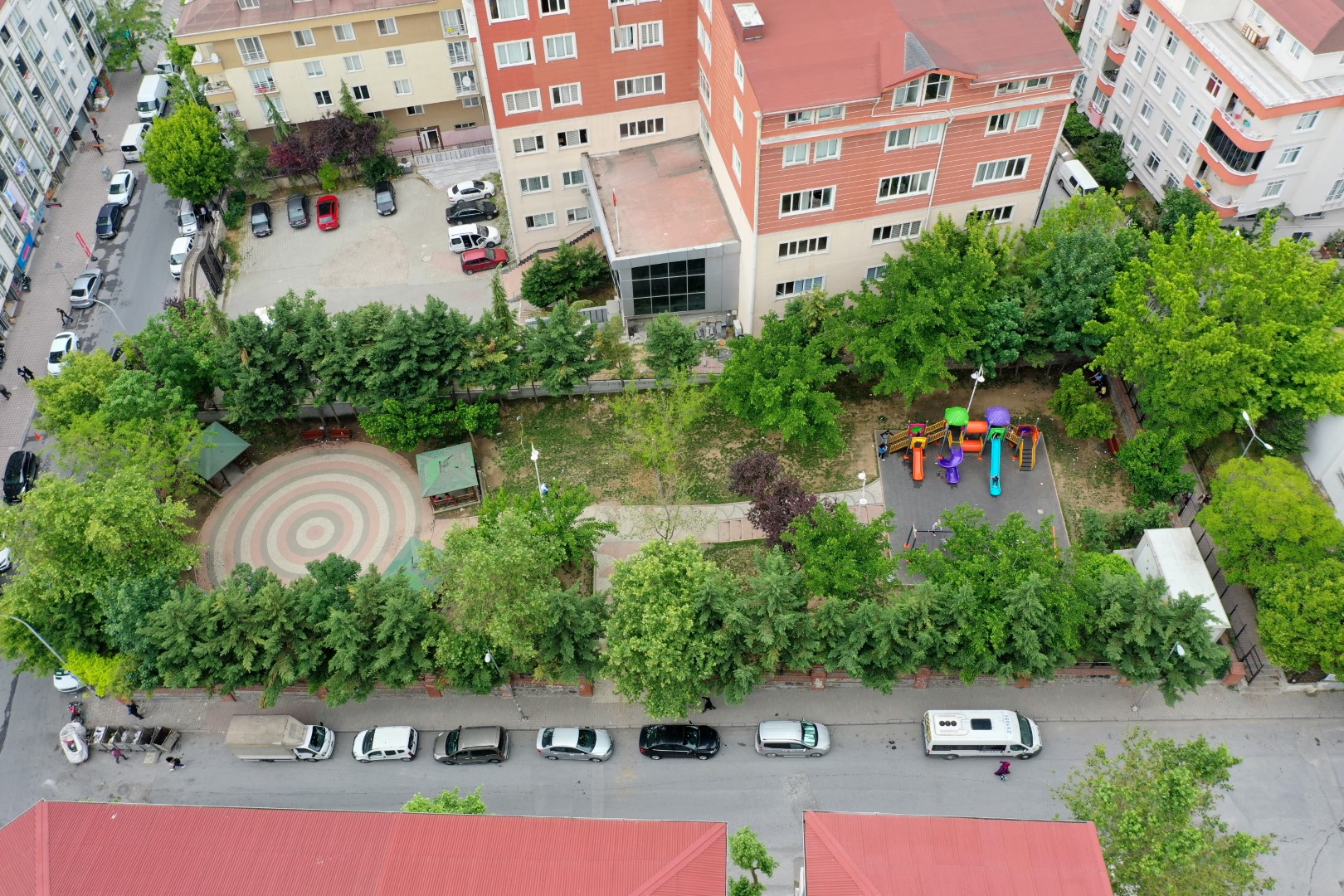 1131. SOKAK PARKI